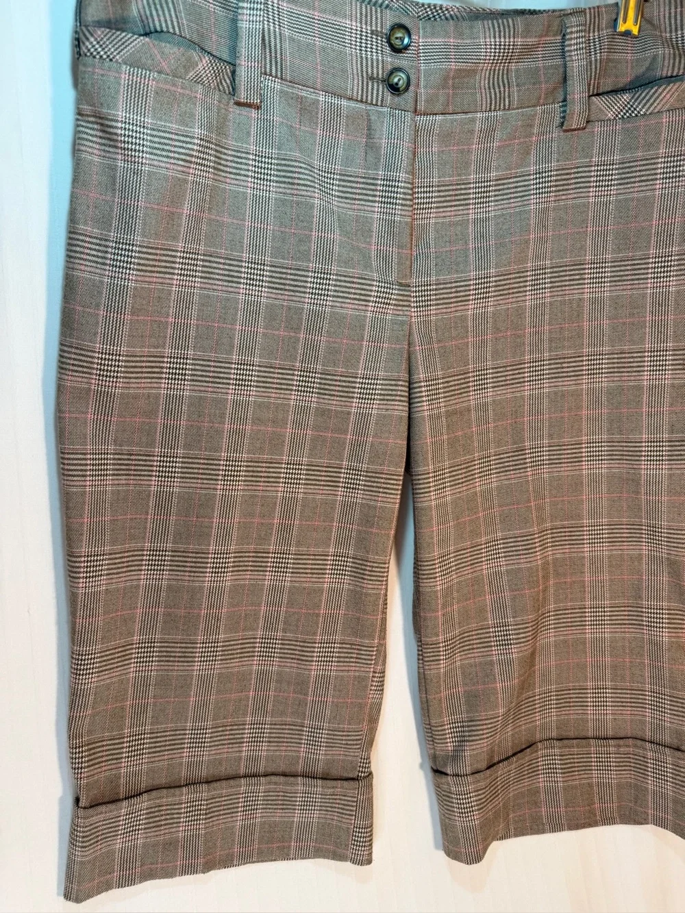 Great transition to fall shorts from I.n. San Francisco size 9. Easy&flattering